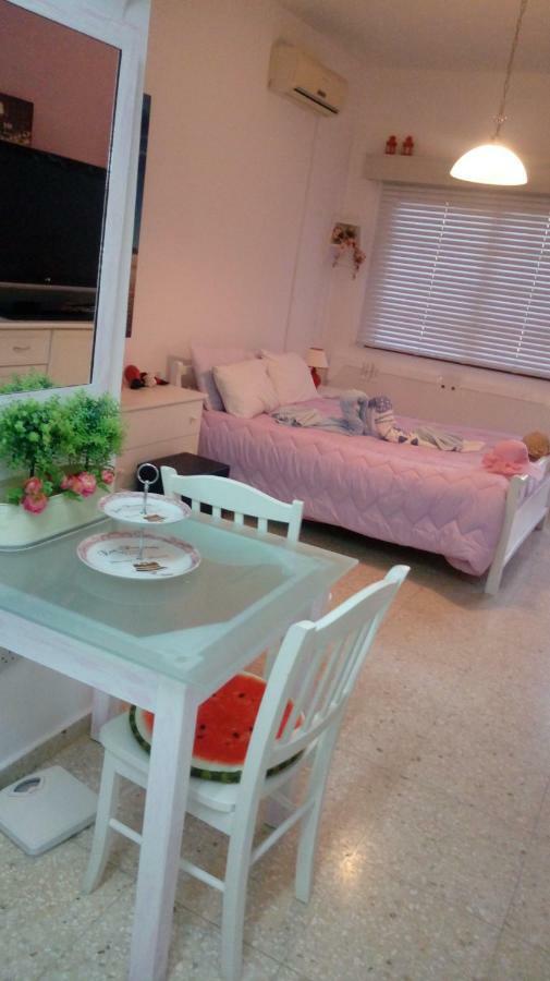 Yiota'S Cute Studio Paphos Exterior photo